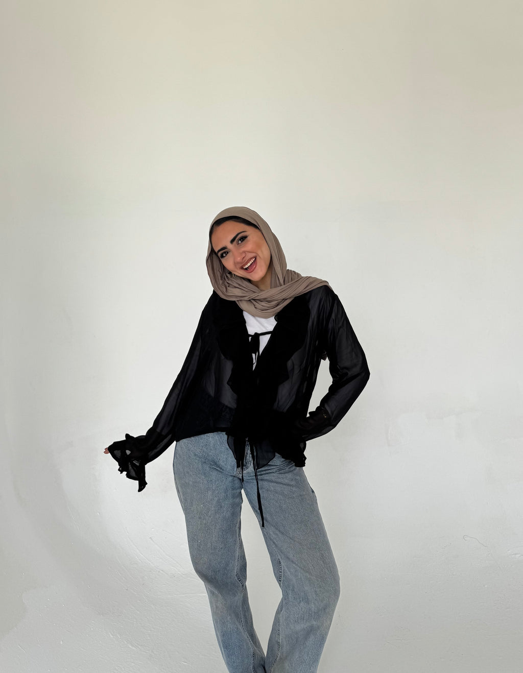 Ruffle Chiffon Blouse Black – Short Fit